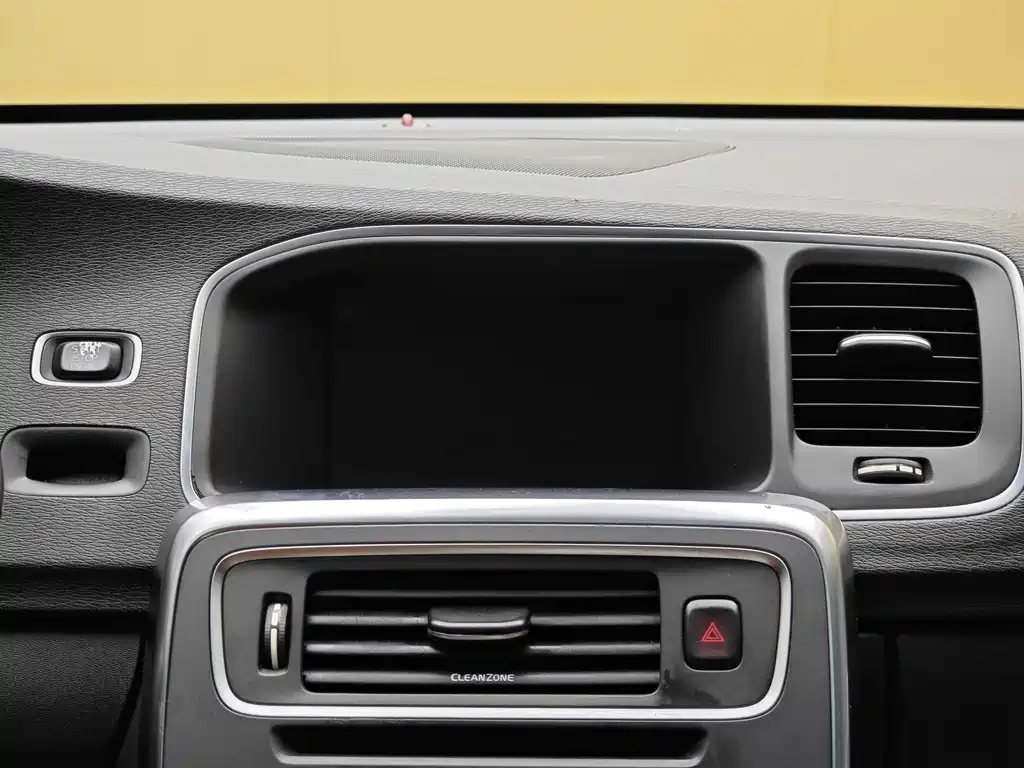 Volvo S60L 2018 T4 Zhiyuan Edition