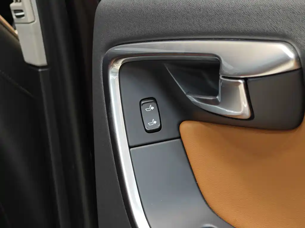Volvo S60L 2018 T4 Zhiyuan Edition