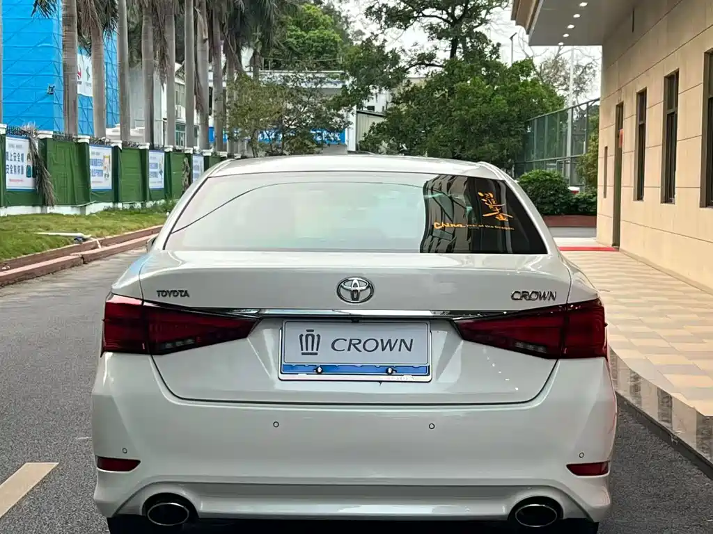 Toyota Crown 2015 2.0T Fashion Edition