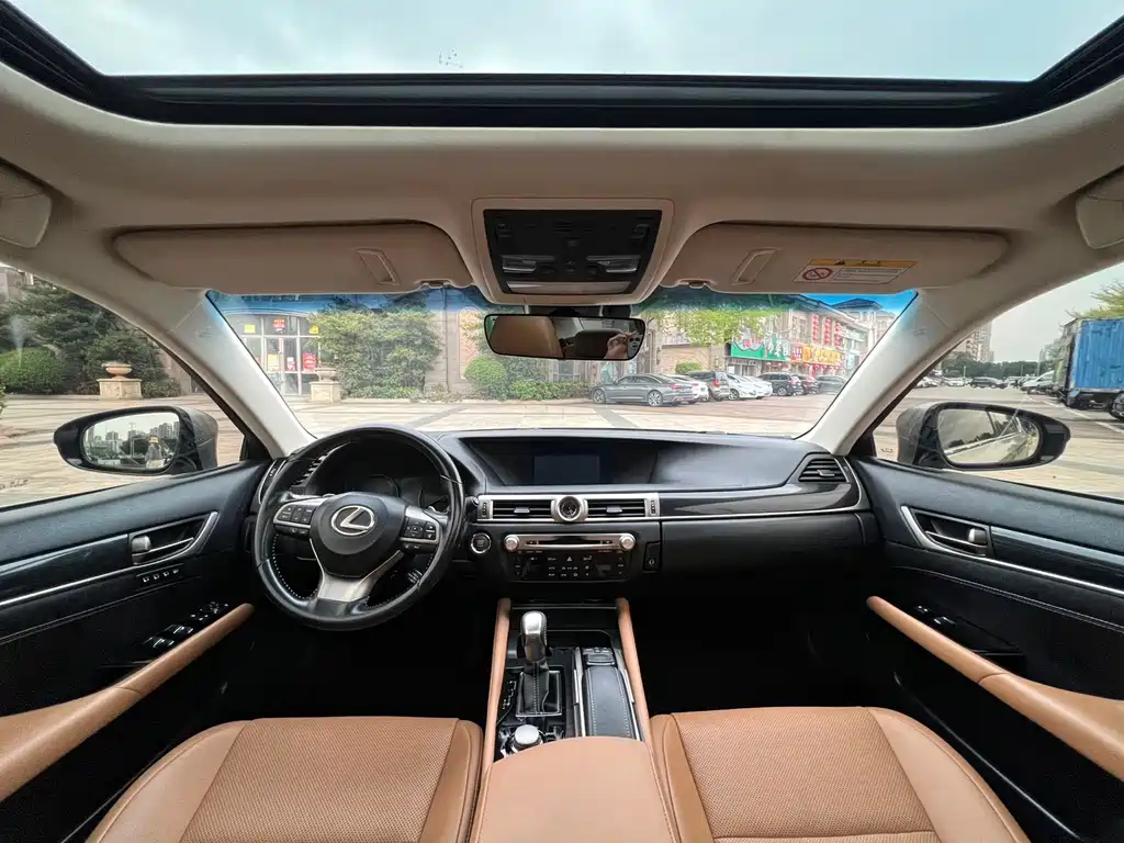 Lexus GS 2016 200t Leading Edition