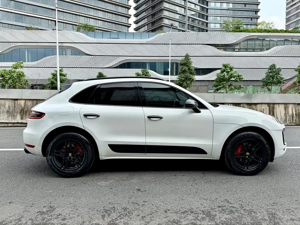 Porsche Macan 2017 2.0T