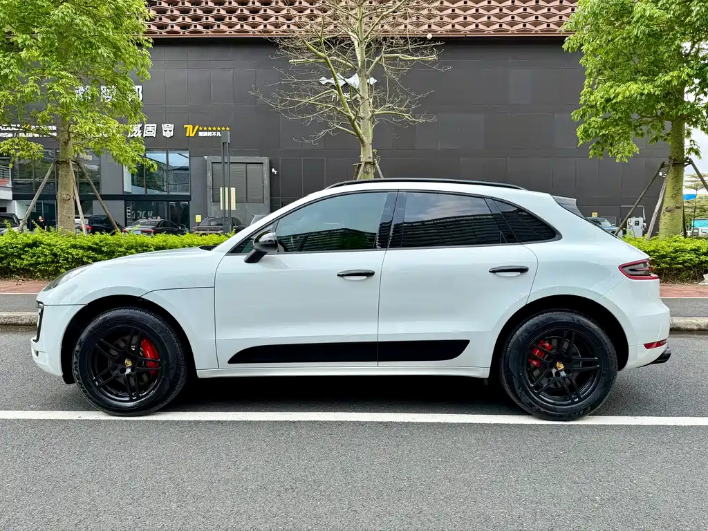 Porsche Macan 2017 2.0T