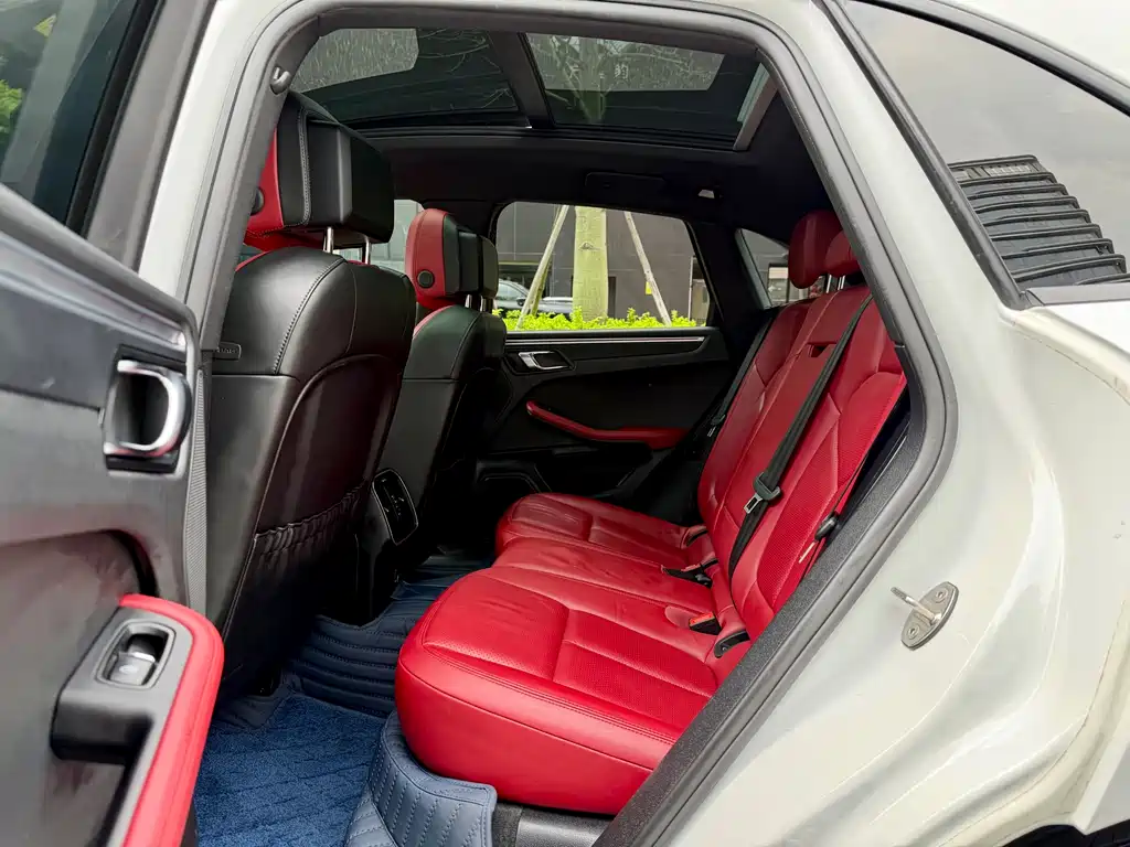 Porsche Macan 2017 2.0T