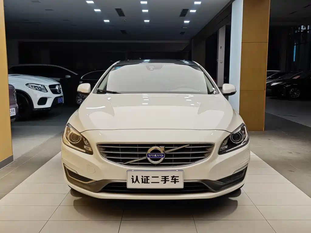 Volvo S60L 2018 T3 Zhi Jin Edition
