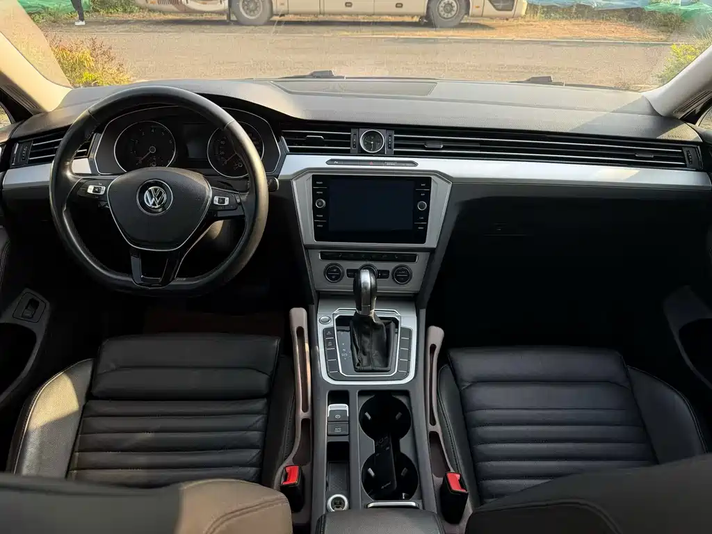 Volkswagen Passat Alltrack 2018 380TSI FWD Comfort