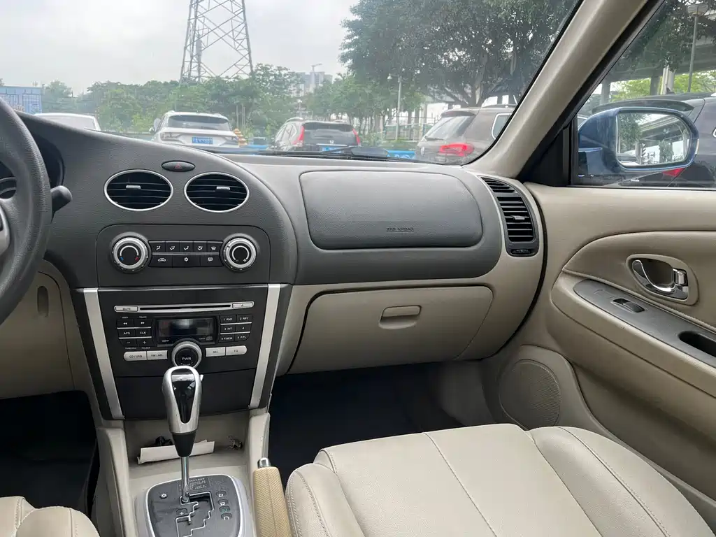 V3 Lingyue 2010 1.5L CVT Flagship Edition