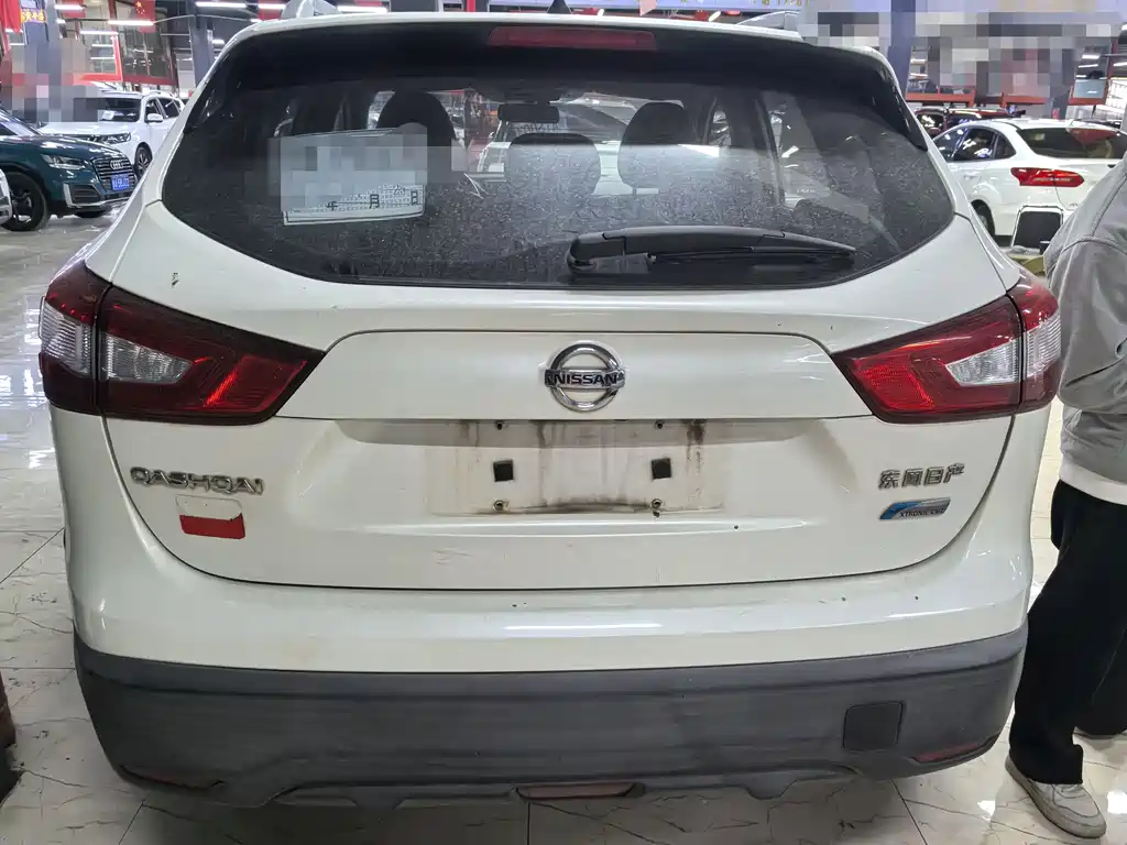 Nissan Qashqai 2016 2.0L CVT Elite
