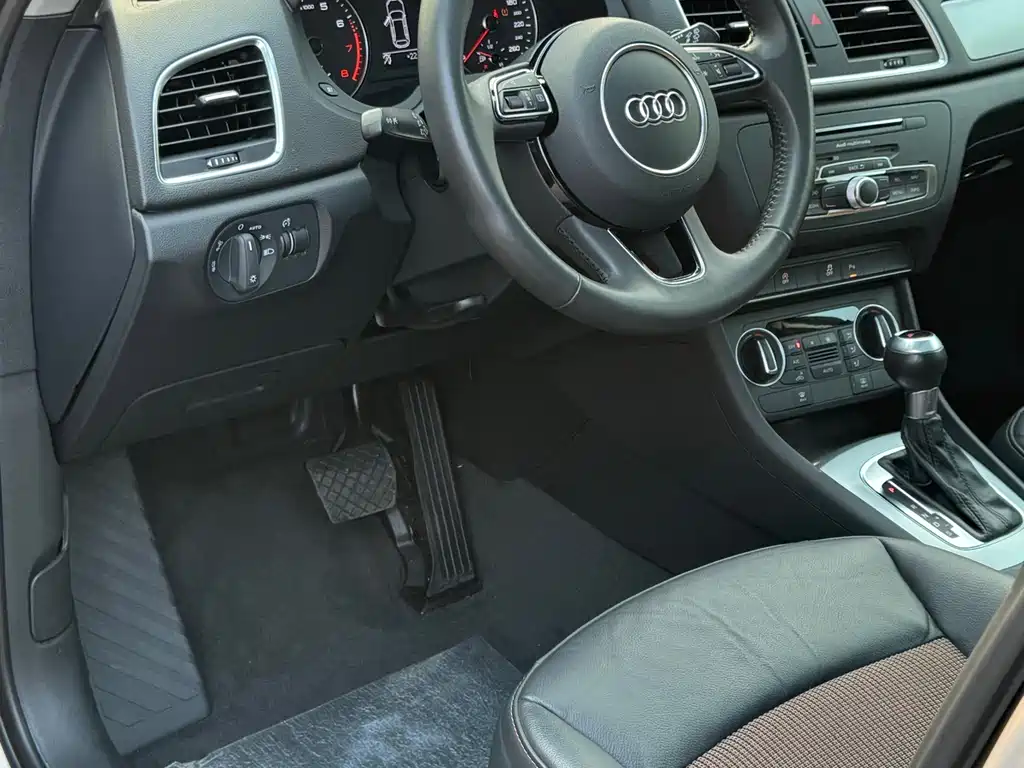 Audi Q3 2018 30th Anniversary Edition 30 TFSI Fashion