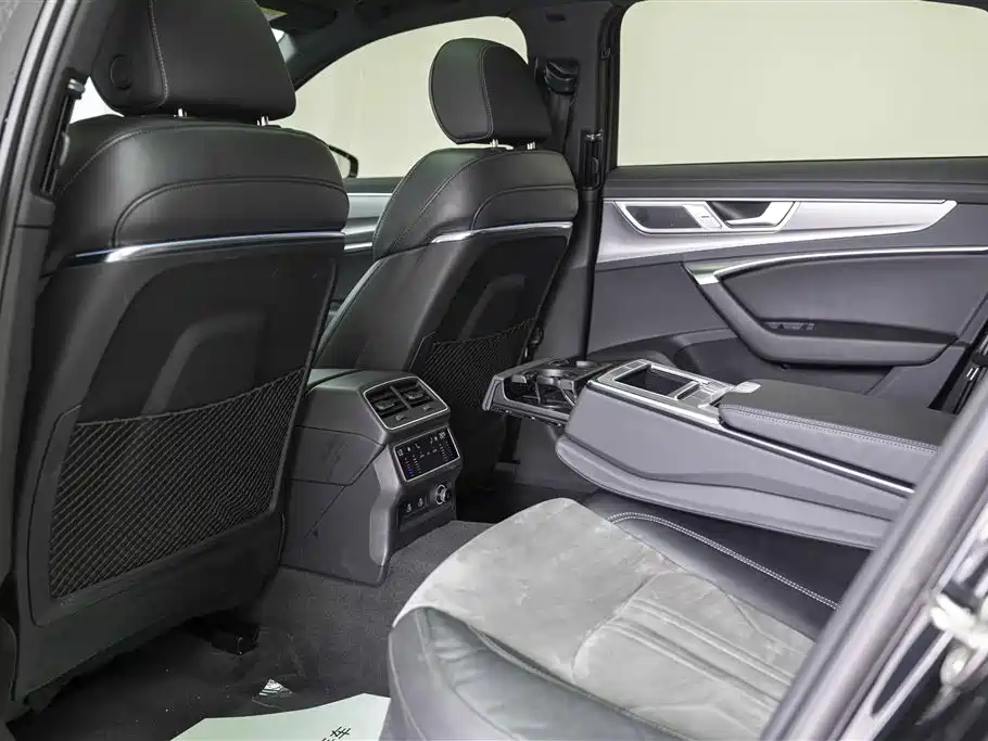 Audi A6L 2024 45 TFSI Zhenxuan Dynamic Edition