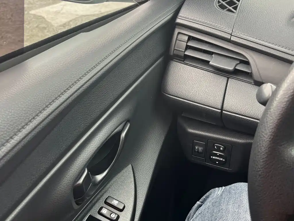 Yaris L 2021 1.5L CVT Leading Edition