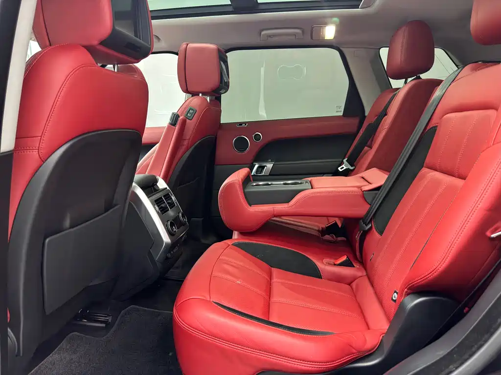 Range Rover Sport 2021 3.0L6 Black Edition
