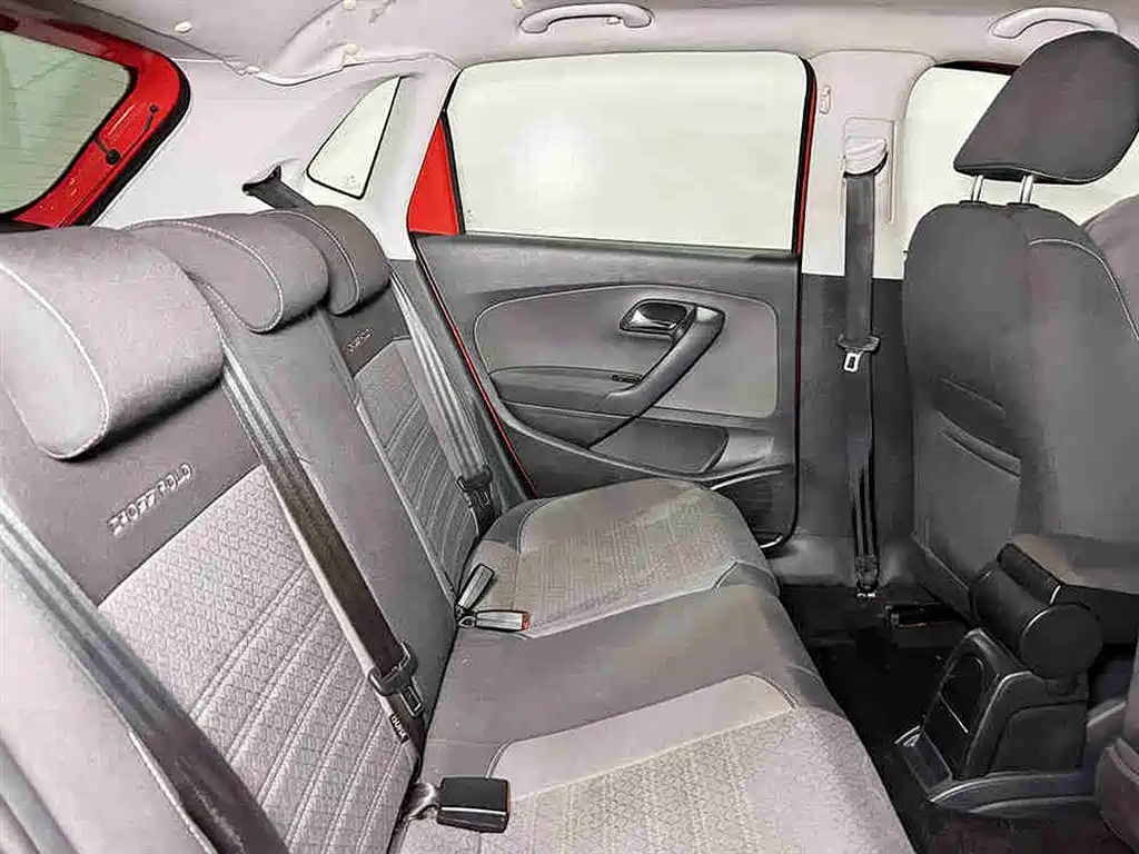 Volkswagen Cross Polo 2014