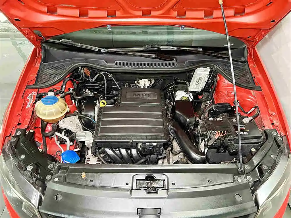 Volkswagen Cross Polo 2014