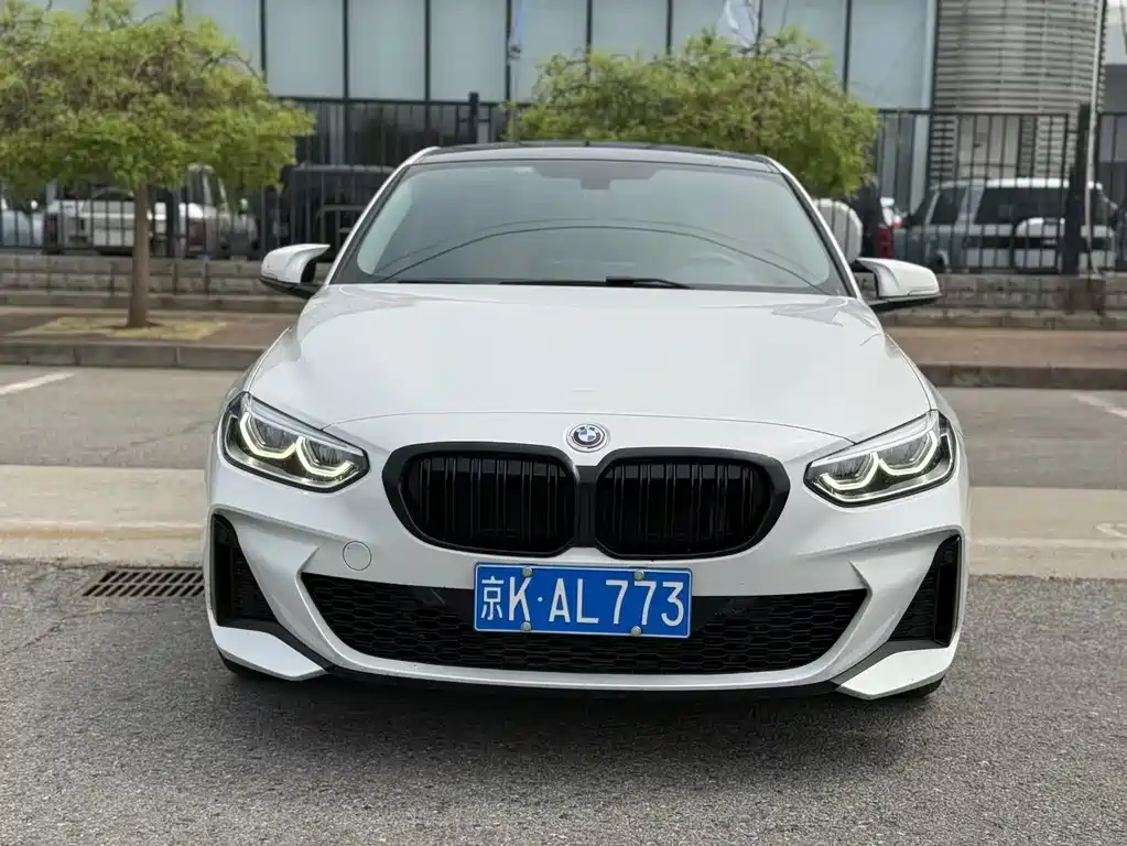 BMW 1 Series 2023 120i M Sport