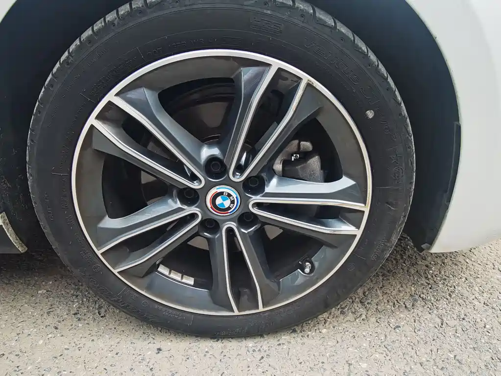 BMW 1 Series 2023 120i M Sport