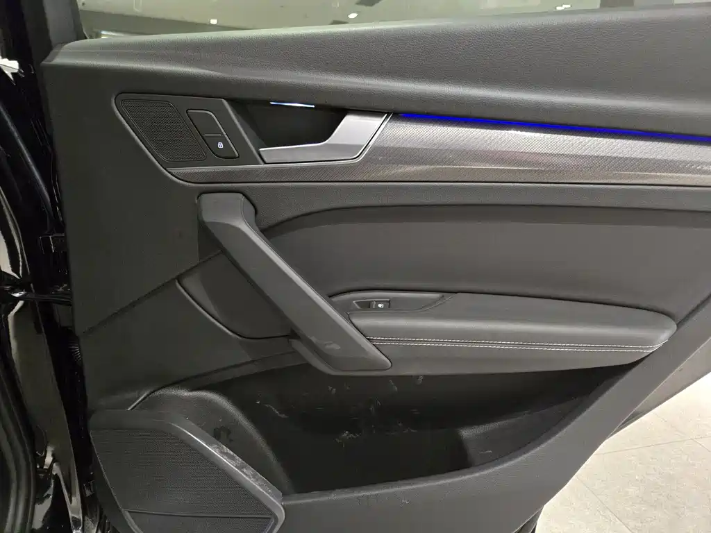 Audi Q5L 2022 40T Luxury Dynamic Edition