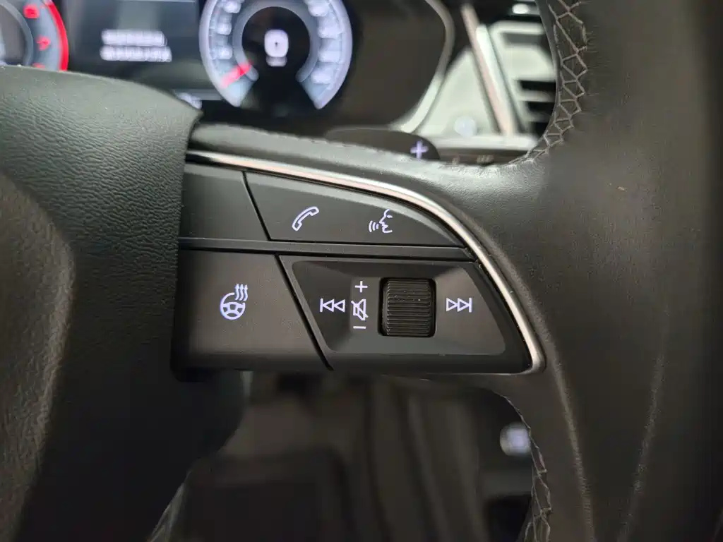 Audi Q5L 2022 40T Luxury Dynamic Edition