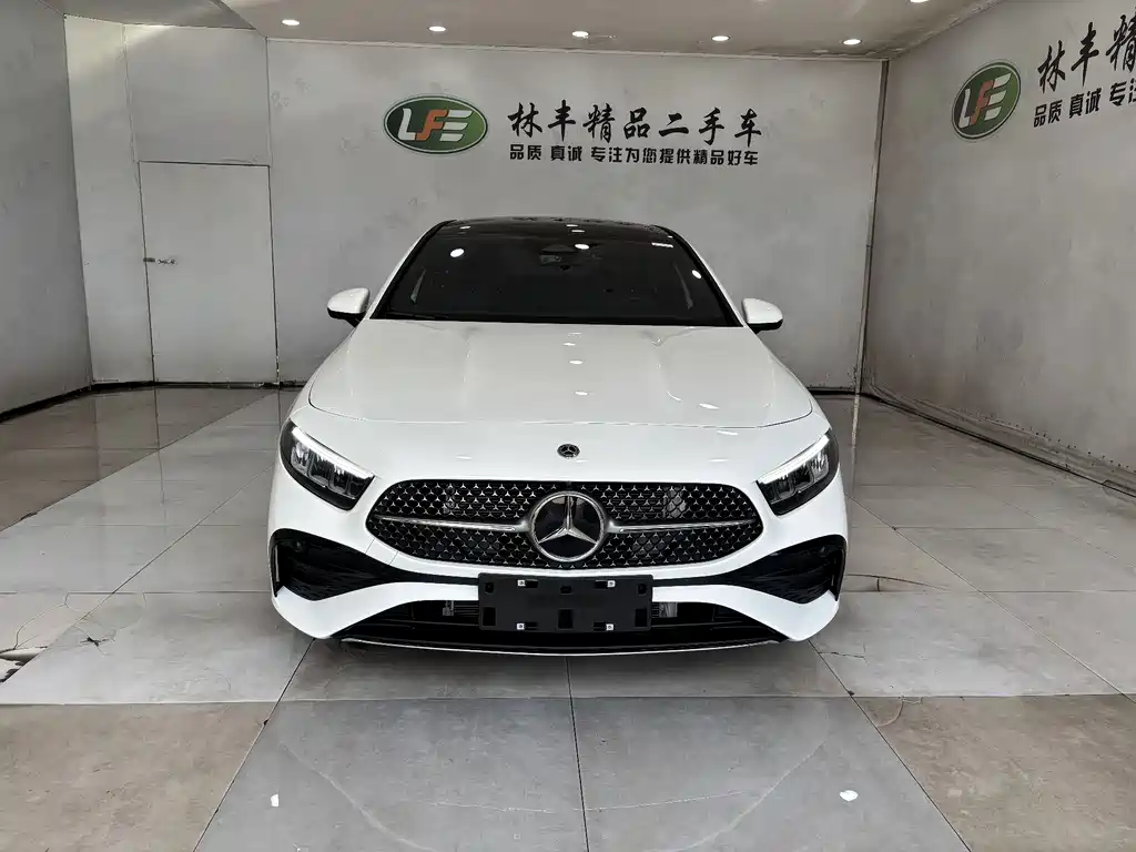 Mercedes-Benz A-Class 2025 A 200 L Fashion Edition