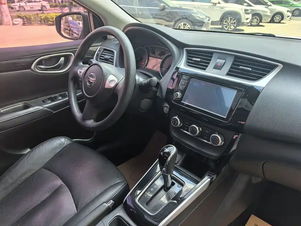 Nissan Sylphy 2016 1.6XL CVT Premium Edition