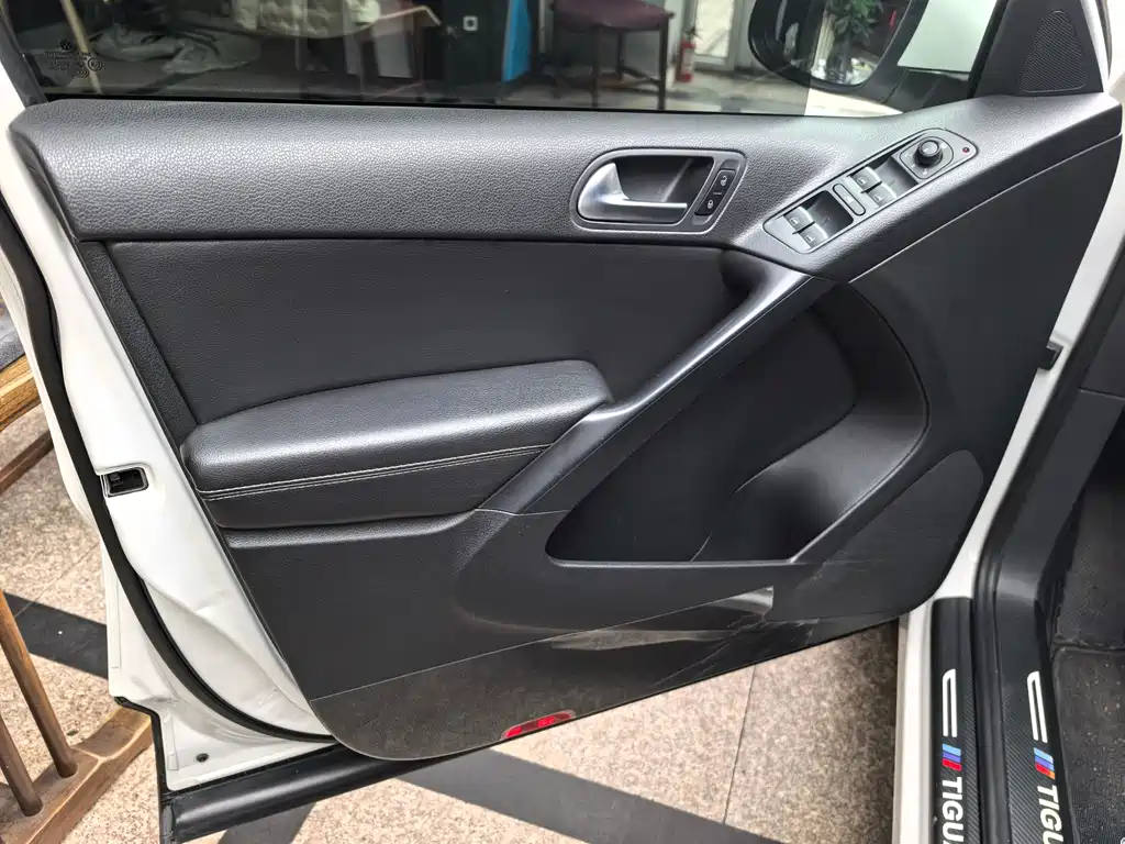 Tiguan 2017 300TSI Automatic FWD Silk Road Fashion Edition
