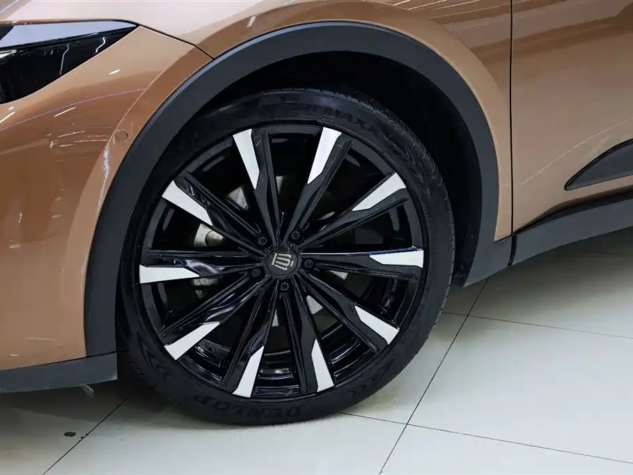 Toyota Crown SportCross 2023 2.4T HEV AWD Premium Edition