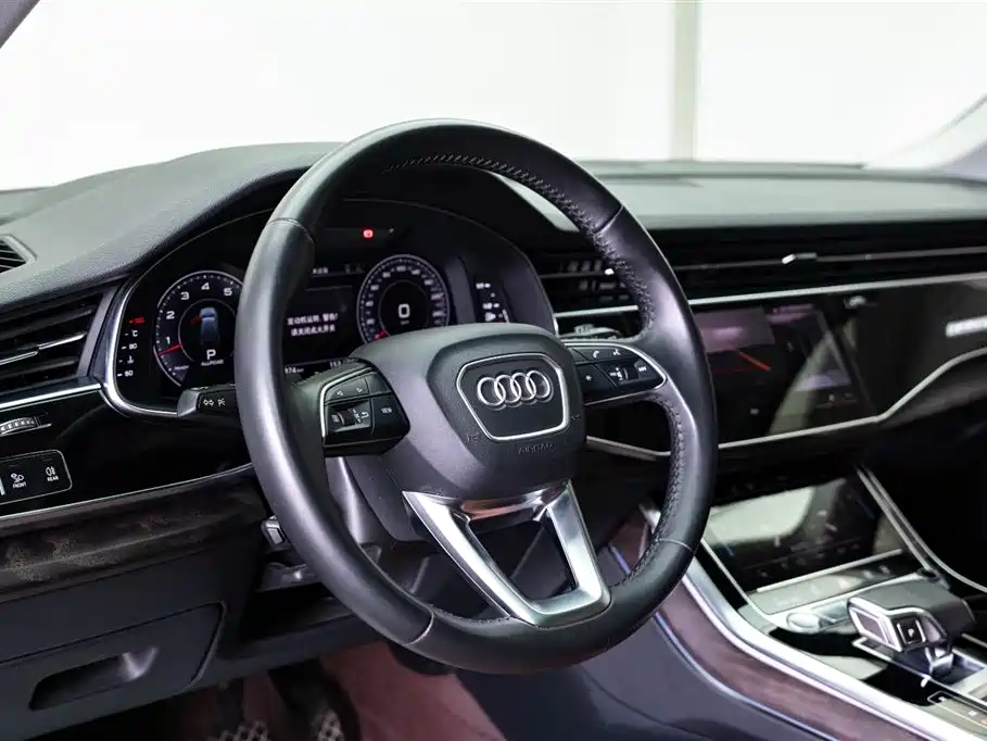Audi Q7 2020 55 TFSI quattro S line