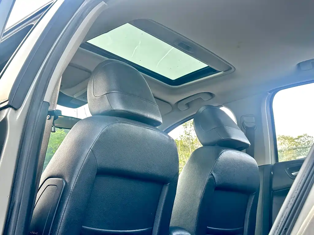 Citroën C4L 2014 1.6THP Auto Intelligent Drive Edition