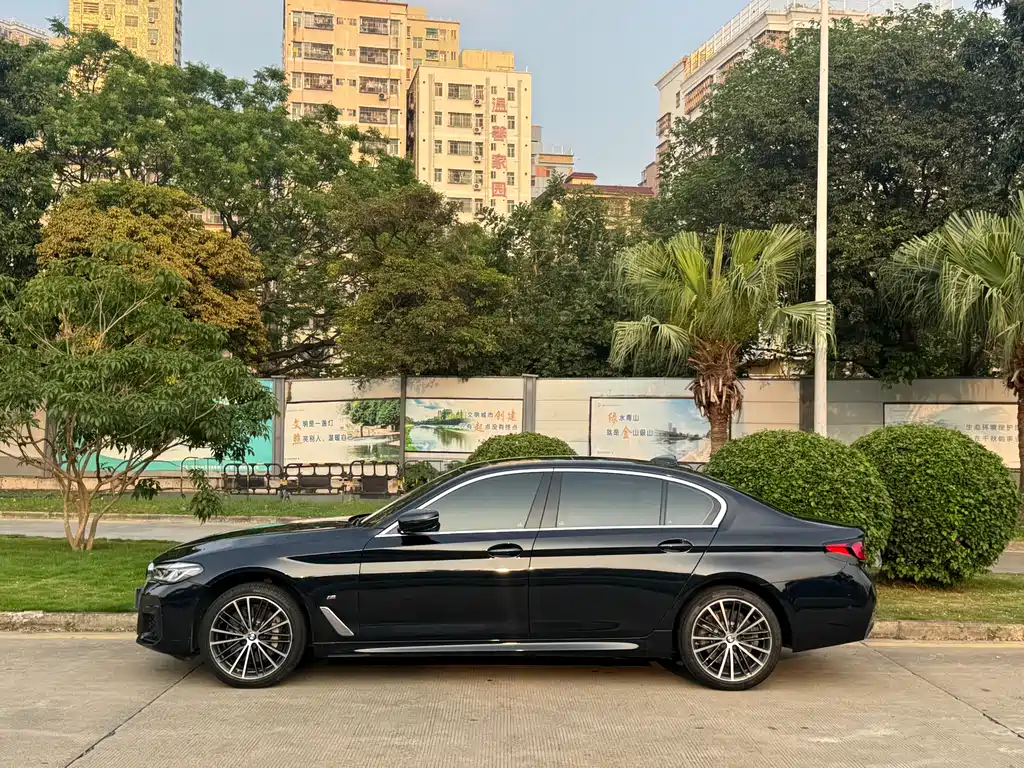 BMW 5 Series 2023 530Li Leading Edition M Sport Package