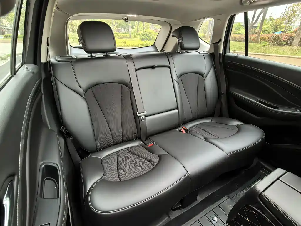 Buick Envision Plus 2020 20T FWD Leading Edition