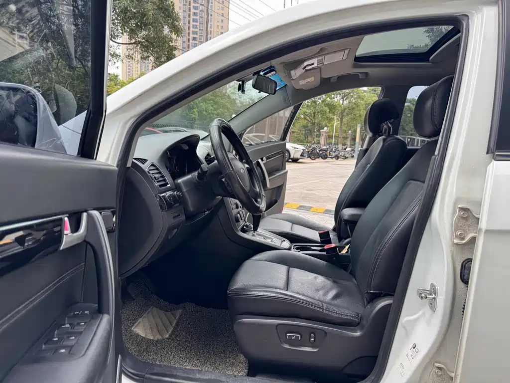 Chevrolet Captiva 2015 2.4L 2WD 7-Seater