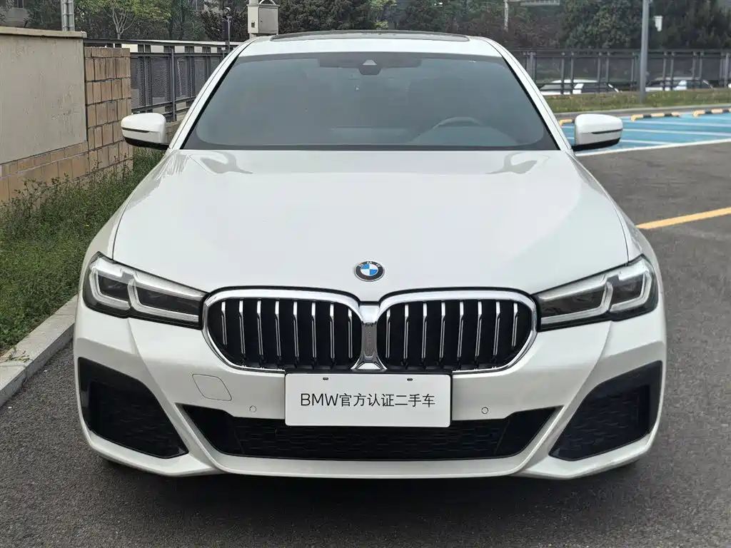 BMW 5 Series 2022 525Li M Sport Package