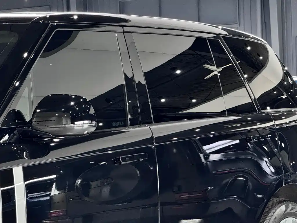 Range Rover 2023 3.0 L6 400PS Creation Extended Edition