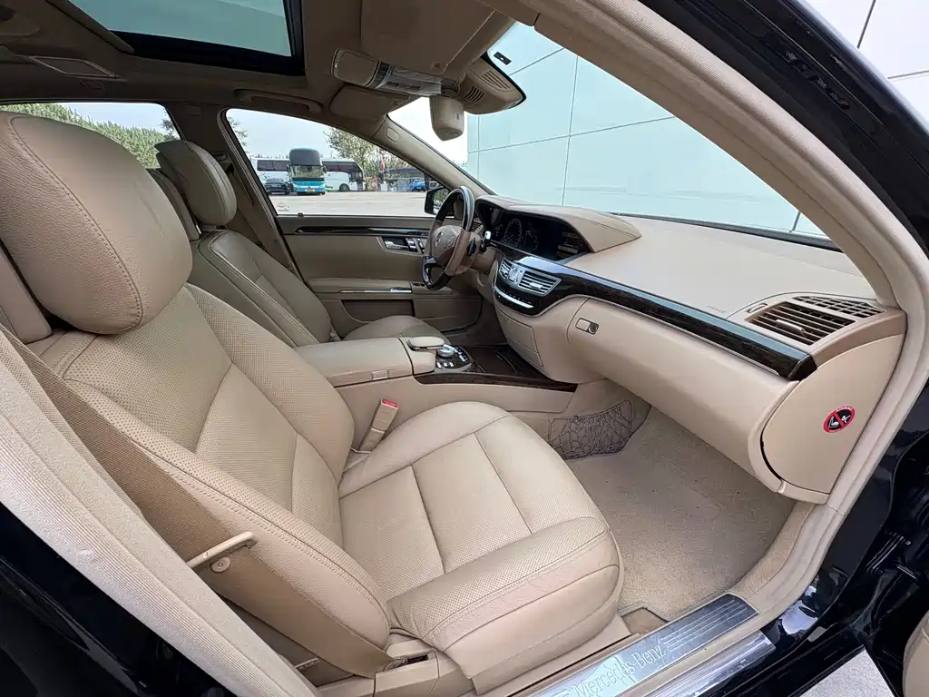 Mercedes-Benz S-Class 2010 S 300 L Luxury