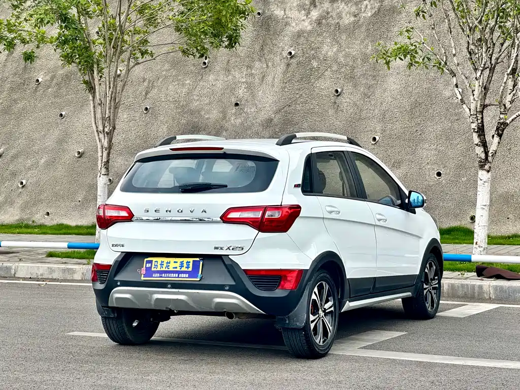 Senova X25 2015 1.5L Manual Elite