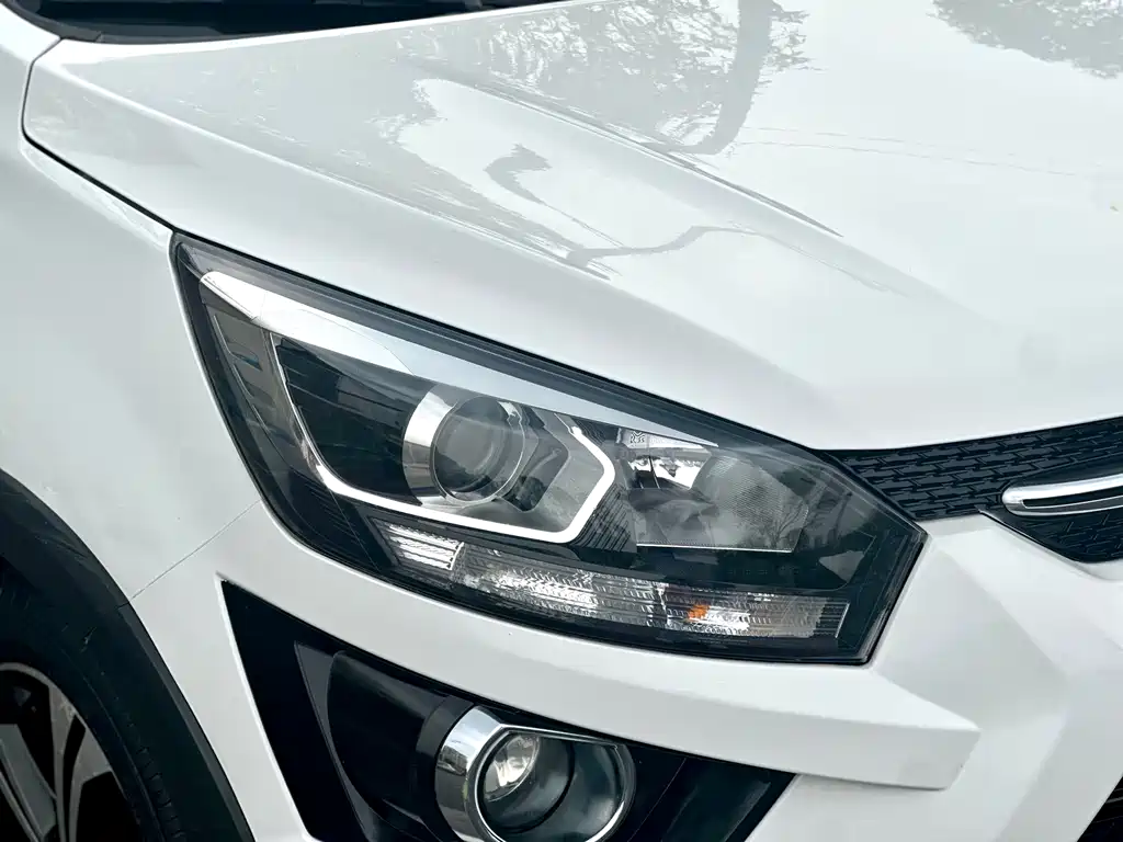 Senova X25 2015 1.5L Manual Elite
