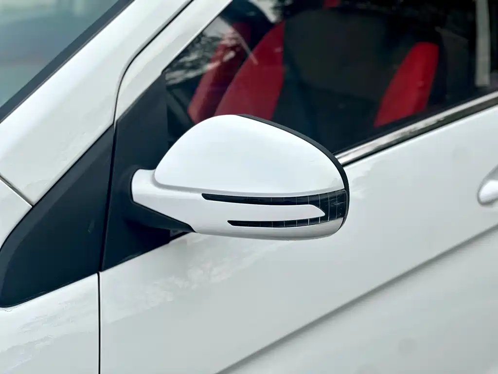Senova X25 2015 1.5L Manual Elite