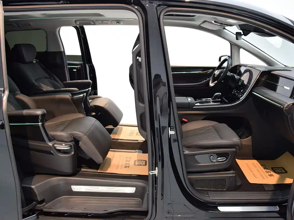 GAC Trumpchi M8 2024 Master Series 400T Supreme Edition