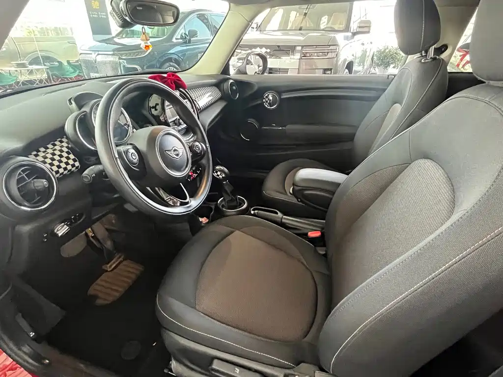 MINI 2016 1.2T ONE Pioneer Edition