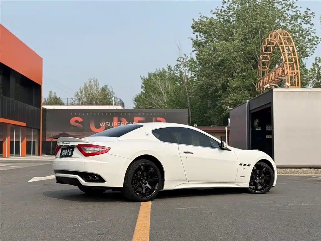 Maserati GranTurismo 2007 4.2L Standard