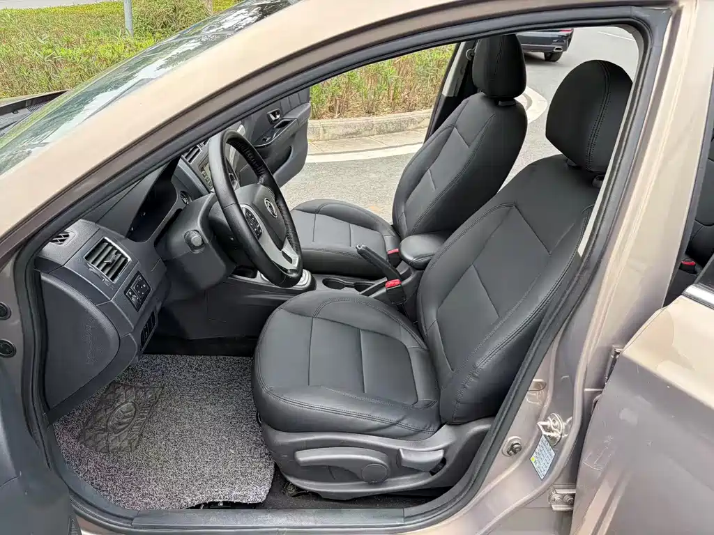 Dongfeng Forthing S50 2014 1.6L CVT Flagship