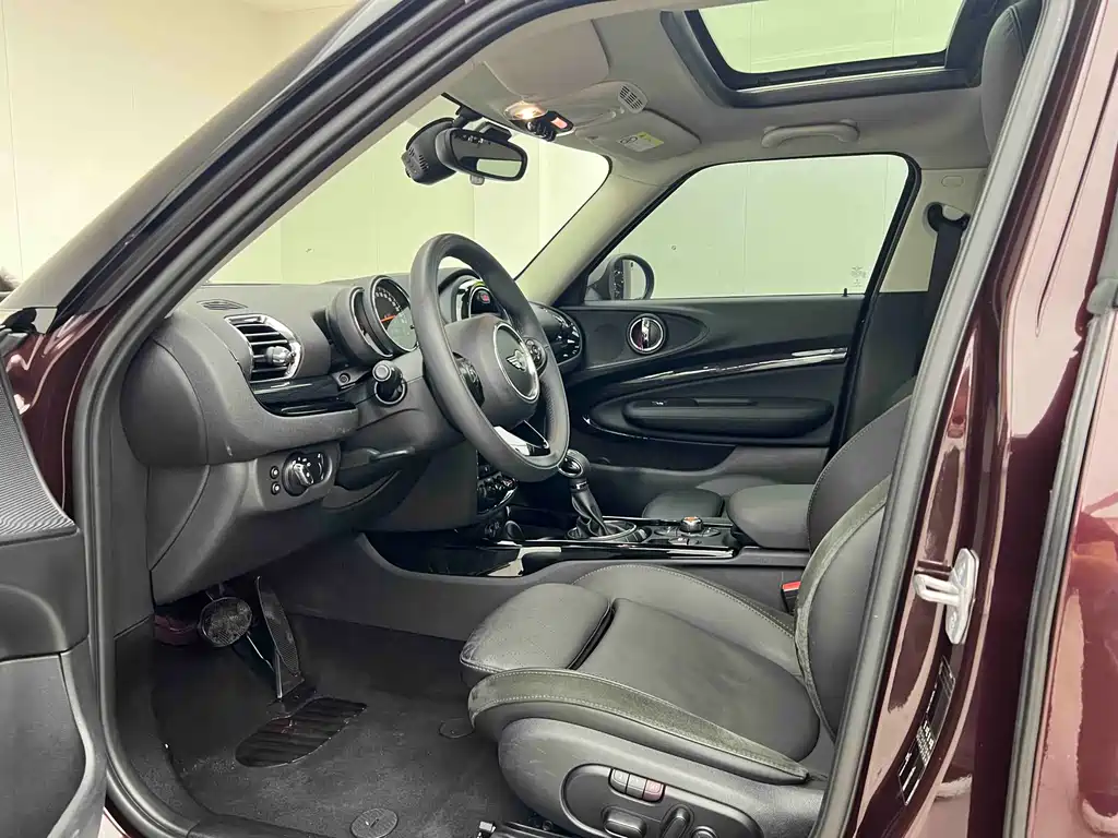 MINI Clubman 2016 Facelift 1.5T Cooper Connoisseur Edition