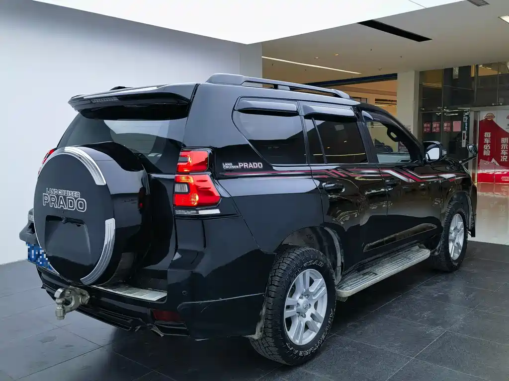 Prado 2010 4.0L Automatic VX