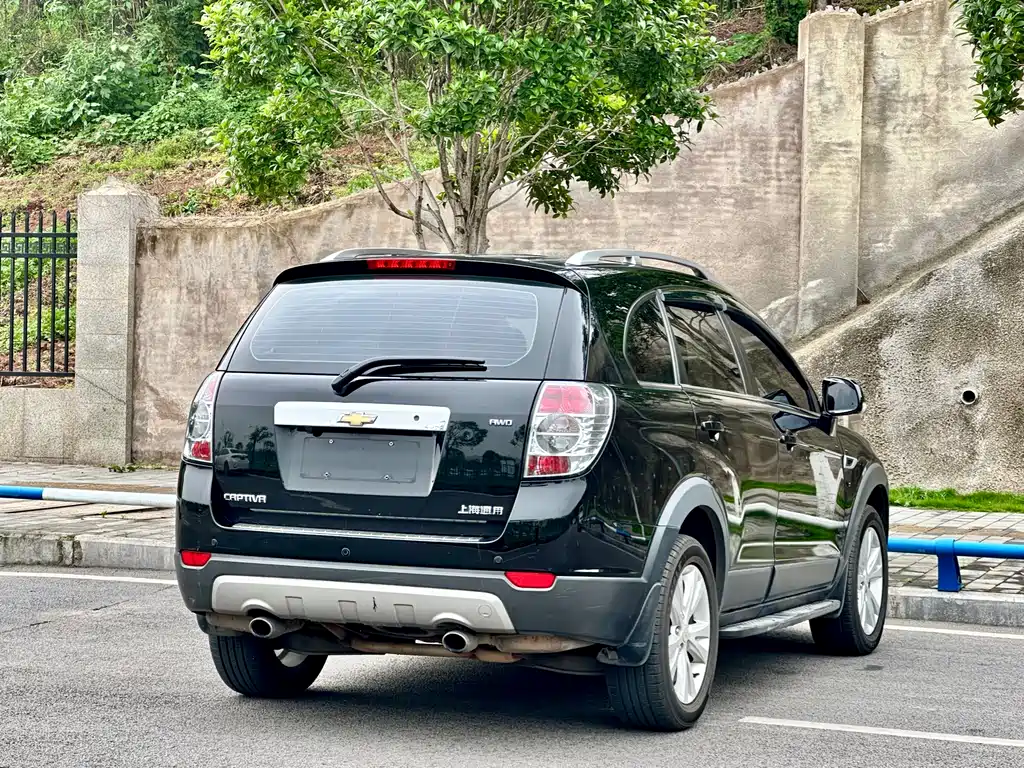 Chevrolet Captiva 2014 2.4L AWD Flagship Edition 7-Seater