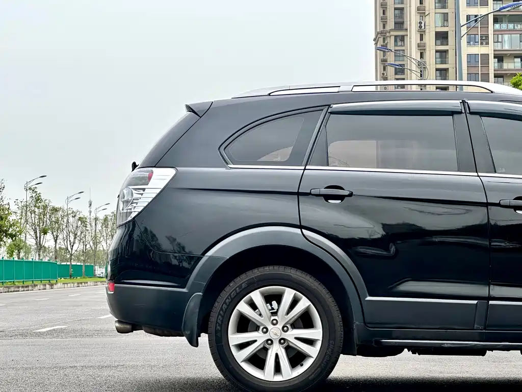 Chevrolet Captiva 2014 2.4L AWD Flagship Edition 7-Seater