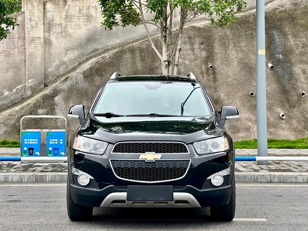 Chevrolet Captiva 2014 2.4L AWD Flagship Edition 7-Seater