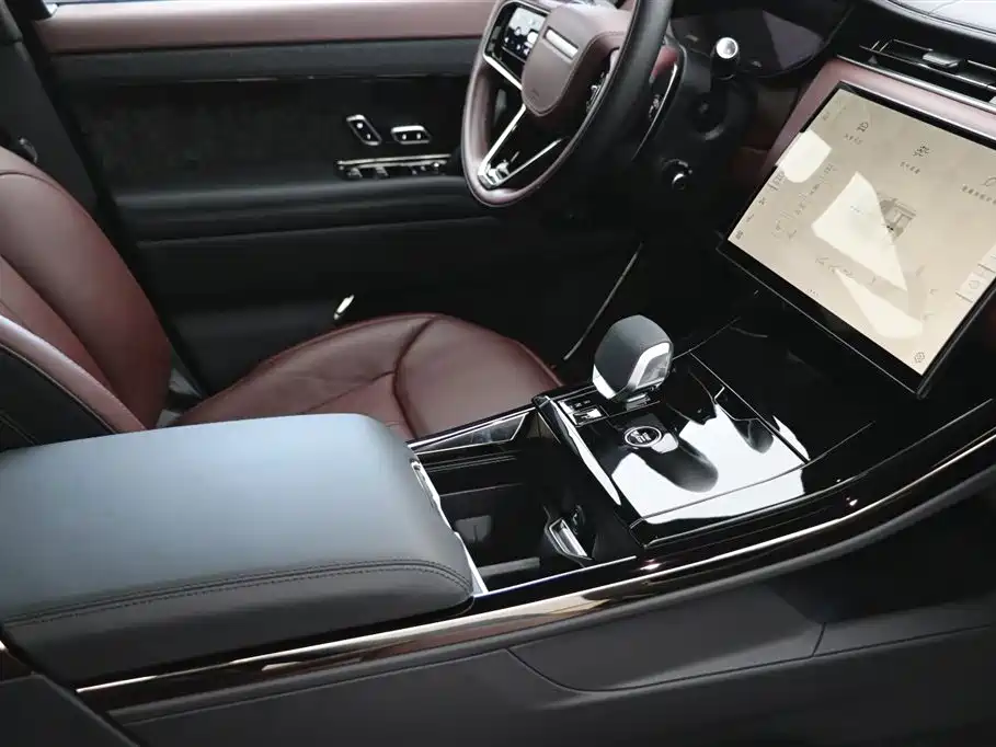 Range Rover Sport 2024 400PS Autobiography