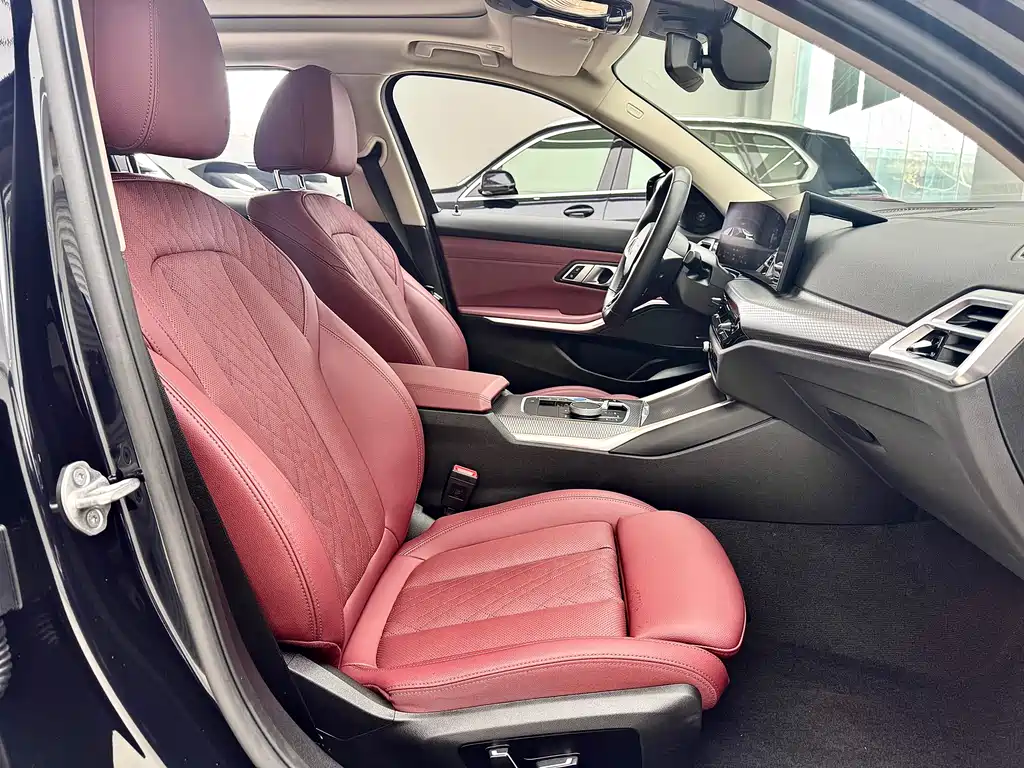 BMW i3 2025 eDrive 40 L M Sport Night Edition