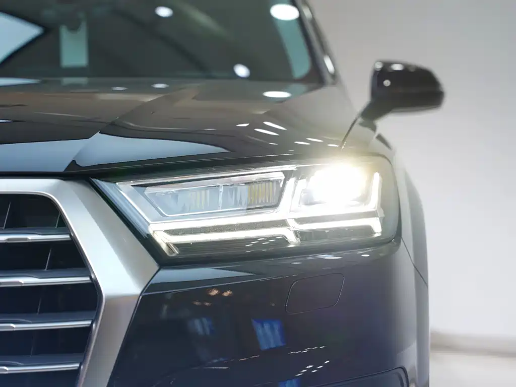 Audi Q7 2019 55 TFSI Technology Edition