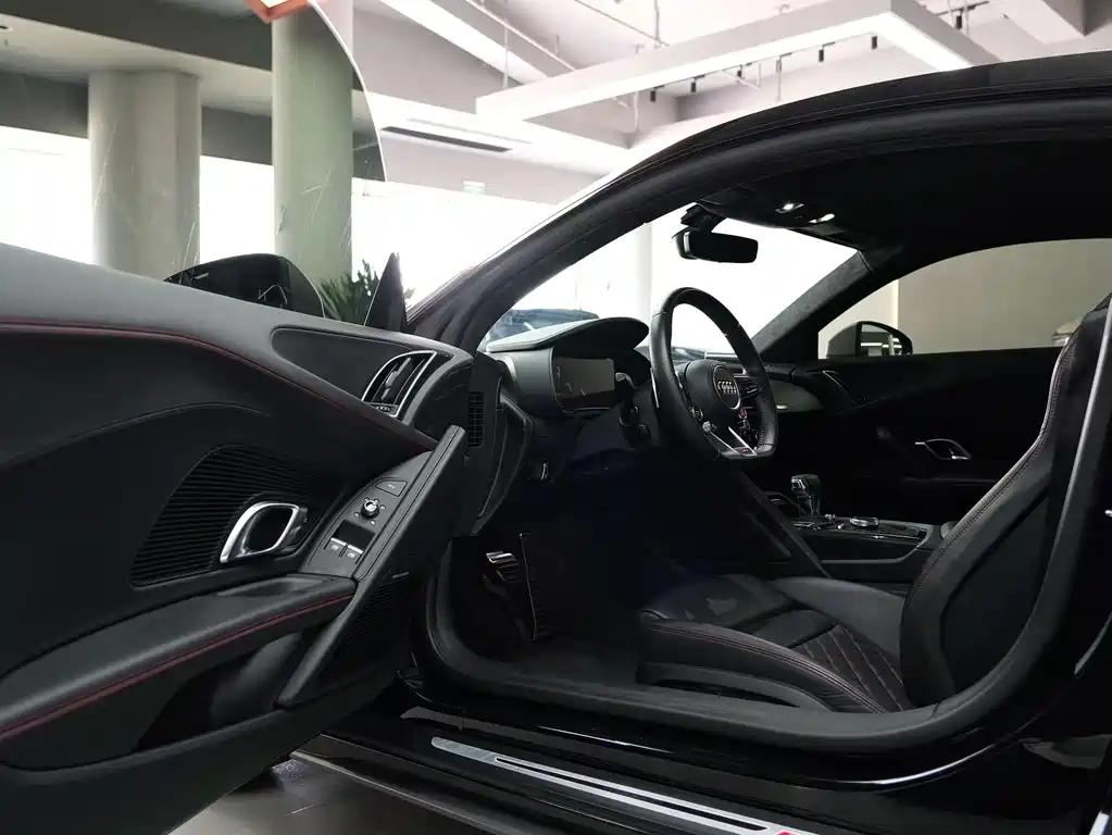 Audi R8 2022 V10 Coupe performance