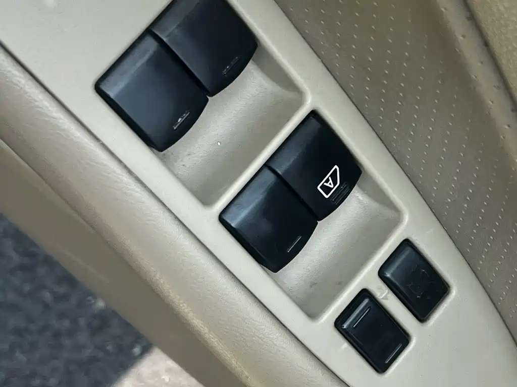 Nissan Sylphy 2009 1.6XL Automatic Luxury Sunroof Edition